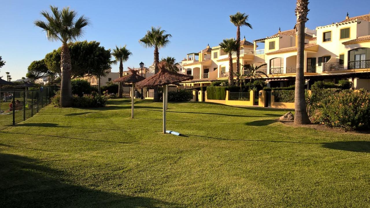 Atlanterra Bajo. Salida Directa. Urbanizacion De Lujo. Piscinas Canchas Padel. Wifi Y A/A Саара-де-лос-Атунес Екстер'єр фото